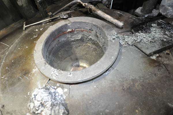 Image of Electric Heated Silicon Carbide Crucible Type Aluminum Melting Furnace For_Sale DCM-3883 Picture of Model Thermtronix RS-650 DCMP-3883