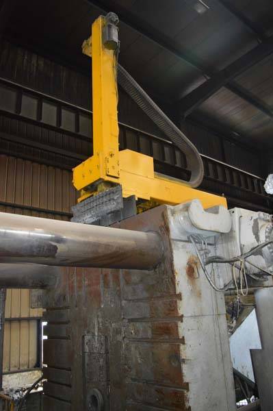 Detailed Pictures of Buhler Cold Chamber Die Casting Machine DCMP-3942