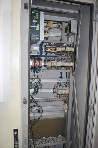 Detailed Pictures of Buhler Cold Chamber Die Casting Machine DCMP-3942