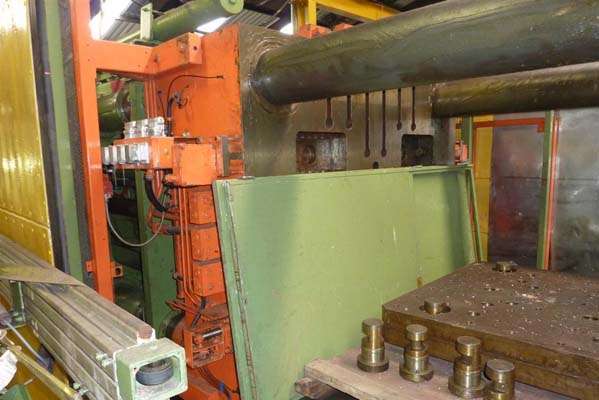 Detailed Pictures of Buhler Cold Chamber Die Casting Machine DCMP-3958 Detailed Pictures of Buhler Cold Chamber Die Casting Machine DCMP-3958