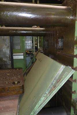 Detailed Pictures of Buhler Cold Chamber Die Casting Machine DCMP-3958 Detailed Pictures of Buhler Cold Chamber Die Casting Machine DCMP-3958