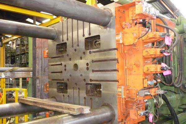 Image of Horizontal Cold Chamber Aluminum/Magnesium Capable High Pressure Die Casting Machine For_Sale DCM-3958 Picture of Model Buhler SC 10 120 DCMP-3958