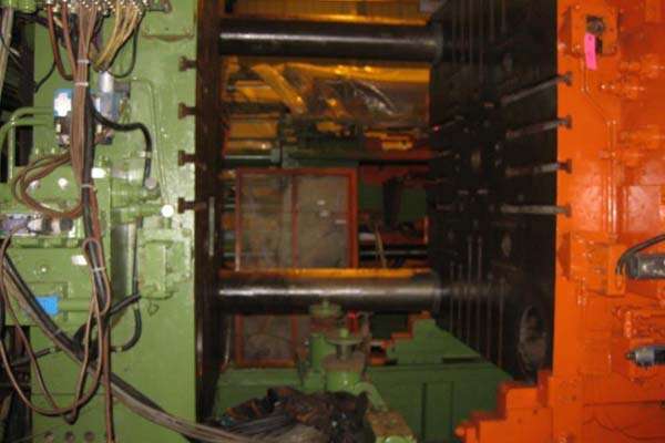 Detailed Pictures of Buhler Cold Chamber Die Casting Machine DCMP-3958 Detailed Pictures of Buhler Cold Chamber Die Casting Machine DCMP-3958