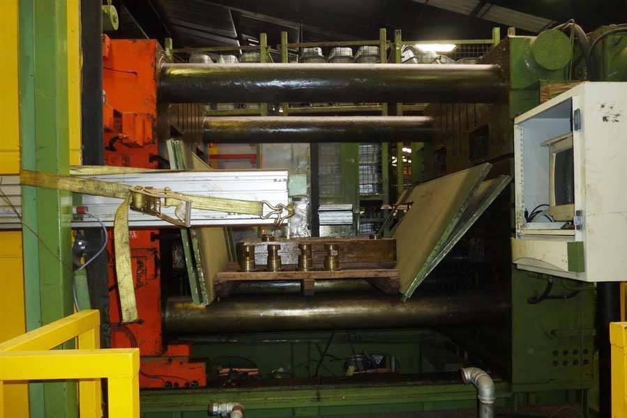 Detailed Pictures of Buhler Cold Chamber Die Casting Machine DCMP-3958 Detailed Pictures of Buhler Cold Chamber Die Casting Machine DCMP-3958