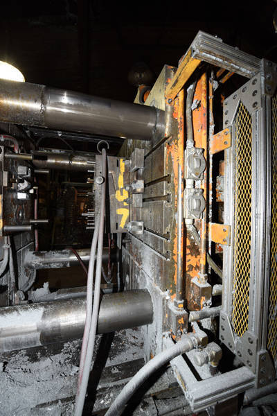 Picture of HPM Horizontal Hot Chamber Zinc (Zamak) High Pressure Die Casting Machine DCMP-4000