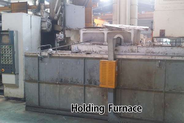 Detailed Pictures of Ube Cold Chamber Die Casting Machine DCMP-4032 Detailed Pictures of Ube Cold Chamber Die Casting Machine DCMP-4032