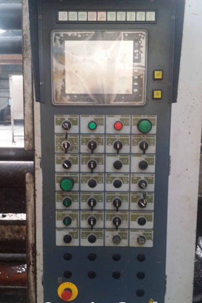 Detailed Pictures of Ube Cold Chamber Die Casting Machine DCMP-4032 Detailed Pictures of Ube Cold Chamber Die Casting Machine DCMP-4032