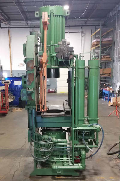 Detailed Pictures of THT Squeeze Cast Die Casting Machine DCMP-4045 Detailed Pictures of THT Squeeze Cast Die Casting Machine DCMP-4045