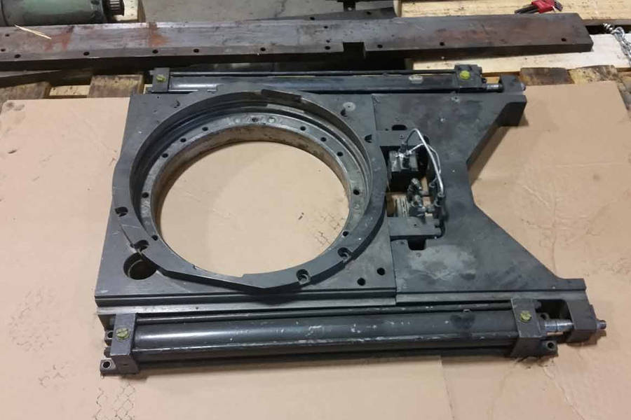 Detailed Pictures of THT Squeeze Cast Die Casting Machine DCMP-4045 Detailed Pictures of THT Squeeze Cast Die Casting Machine DCMP-4045