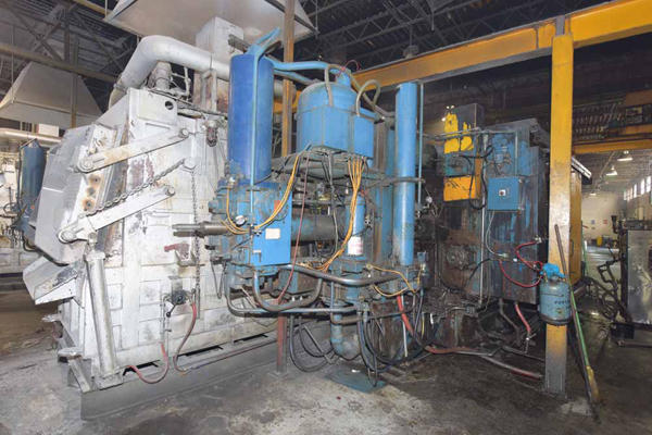 Detailed Pictures of Prince Cold Chamber Die Casting Machine DCMP-4046 Detailed Pictures of Prince Cold Chamber Die Casting Machine DCMP-4046