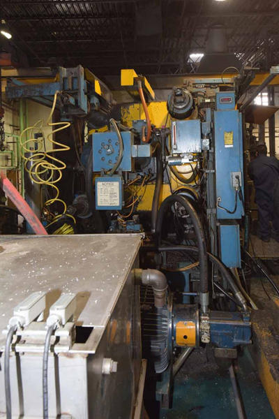 Detailed Pictures of Prince Cold Chamber Die Casting Machine DCMP-4046 Detailed Pictures of Prince Cold Chamber Die Casting Machine DCMP-4046