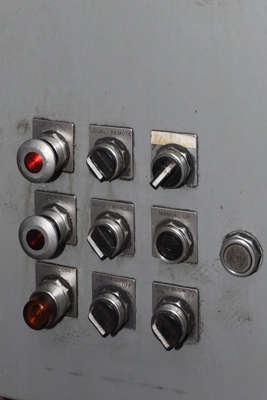 Picture of Prince Trim Press Model T-50 Vertical Die Cast Trimming Press For_Sale DCM-4060