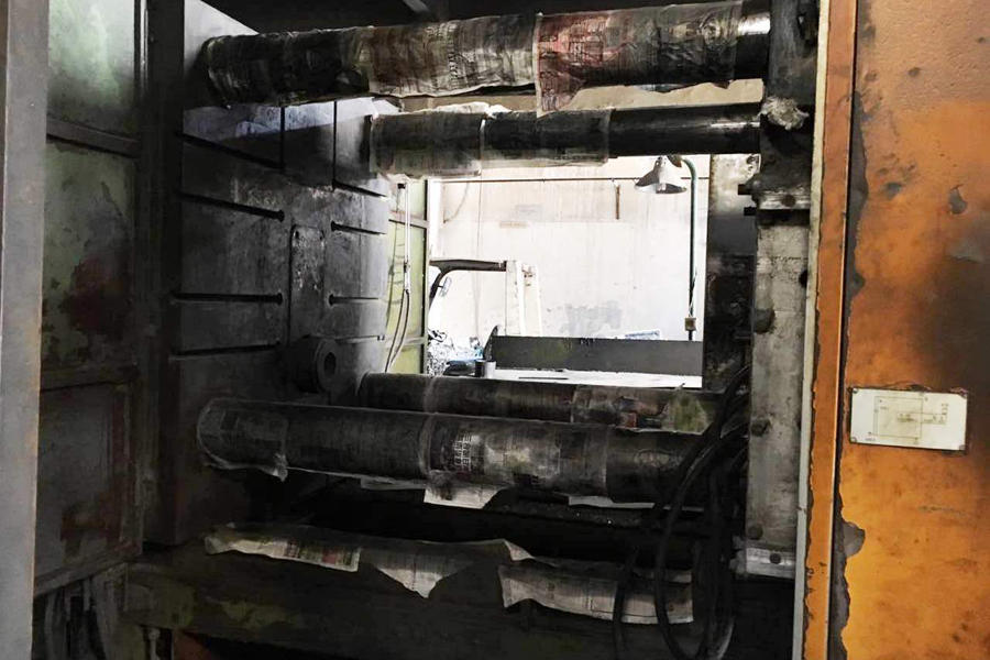 Picture of Italpresse Horizontal Cold Chamber Aluminum/Magnesium Capable High Pressure Die Casting Machine DCMP-4085