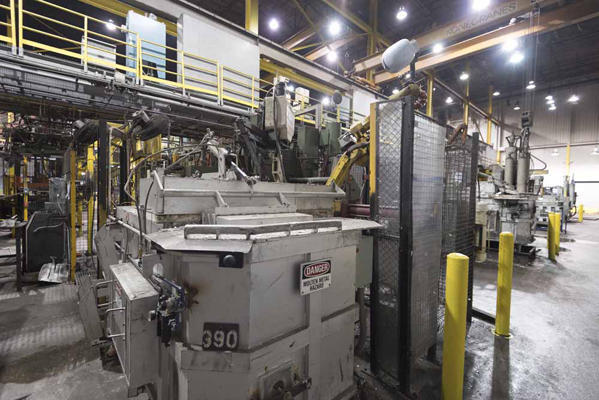 Detailed Pictures of Prince Cold Chamber Die Casting Machine DCMP-4110 Detailed Pictures of Prince Cold Chamber Die Casting Machine DCMP-4110