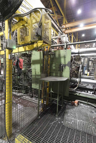 Detailed Pictures of Prince Cold Chamber Die Casting Machine DCMP-4110 Detailed Pictures of Prince Cold Chamber Die Casting Machine DCMP-4110