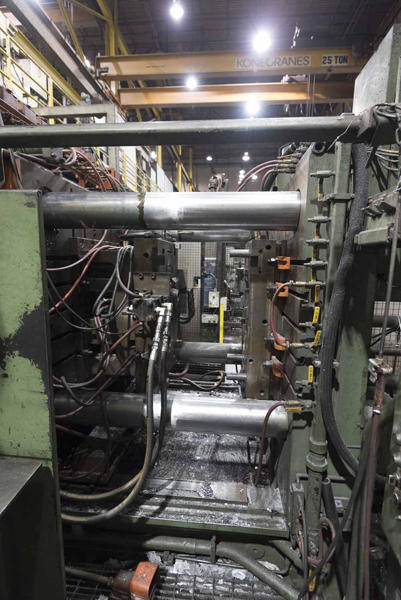 Detailed Pictures of Prince Cold Chamber Die Casting Machine DCMP-4110 Detailed Pictures of Prince Cold Chamber Die Casting Machine DCMP-4110