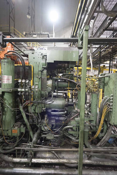 Detailed Pictures of Prince Cold Chamber Die Casting Machine DCMP-4110 Detailed Pictures of Prince Cold Chamber Die Casting Machine DCMP-4110