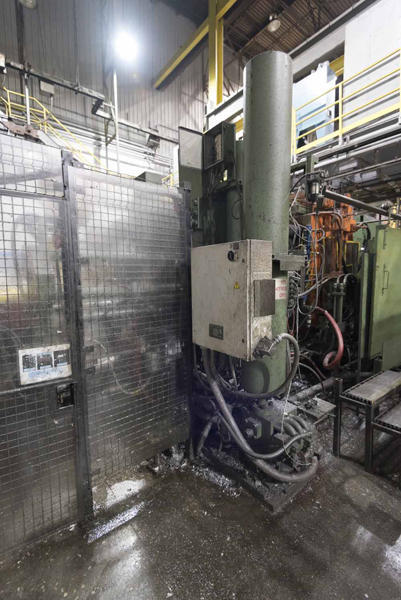 Detailed Pictures of Prince Cold Chamber Die Casting Machine DCMP-4110 Detailed Pictures of Prince Cold Chamber Die Casting Machine DCMP-4110