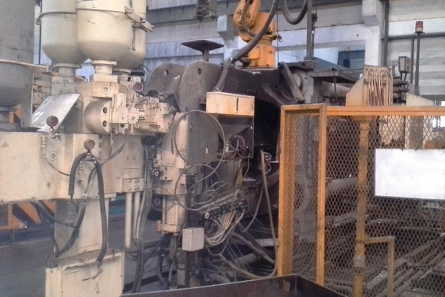 Detailed Pictures of Toyo Machinery Cold Chamber Die Casting Machine DCMP-4132