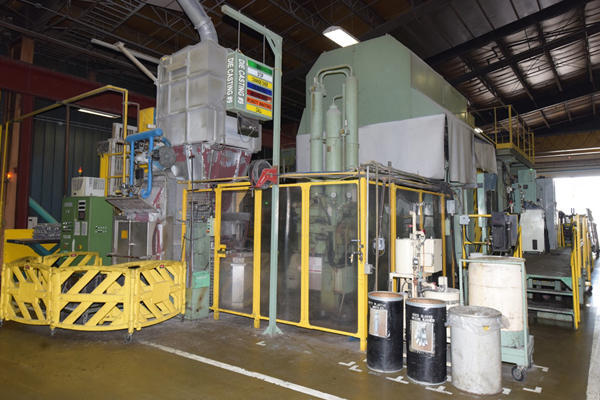 Detailed Pictures of Ube Cold Chamber Die Casting Machine DCMP-4133