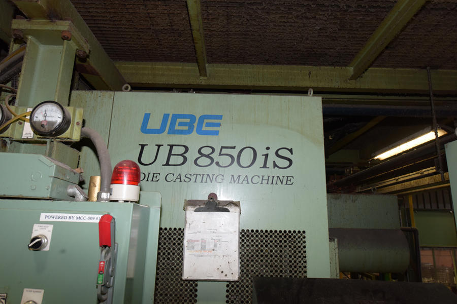 Detailed Pictures of Ube Cold Chamber Die Casting Machine DCMP-4133