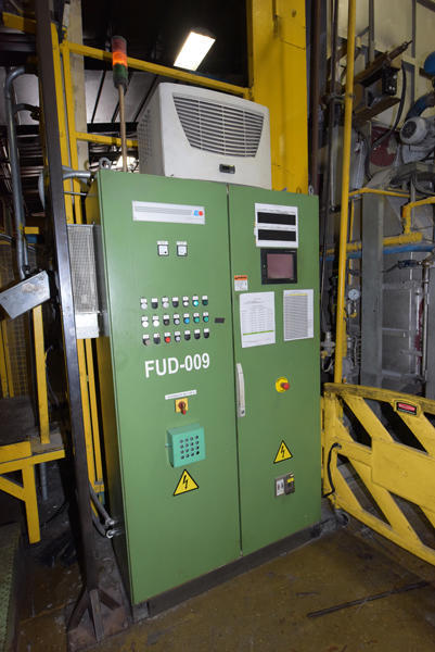 Detailed Pictures of Ube Cold Chamber Die Casting Machine DCMP-4133