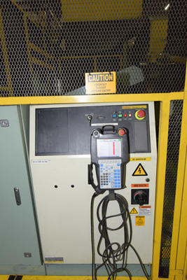 Detailed Pictures of Toshiba Cold Chamber Die Casting Machine DCMP-4163 Detailed Pictures of Toshiba Cold Chamber Die Casting Machine DCMP-4163