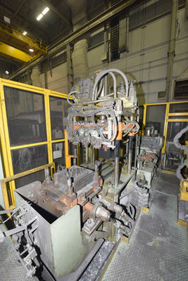 Detailed Pictures of Toshiba Cold Chamber Die Casting Machine DCMP-4163 Detailed Pictures of Toshiba Cold Chamber Die Casting Machine DCMP-4163