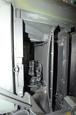 Detailed Pictures of Toshiba Cold Chamber Die Casting Machine DCMP-4163 Detailed Pictures of Toshiba Cold Chamber Die Casting Machine DCMP-4163