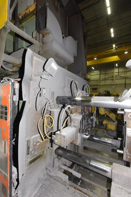 Detailed Pictures of Toshiba Cold Chamber Die Casting Machine DCMP-4163 Detailed Pictures of Toshiba Cold Chamber Die Casting Machine DCMP-4163