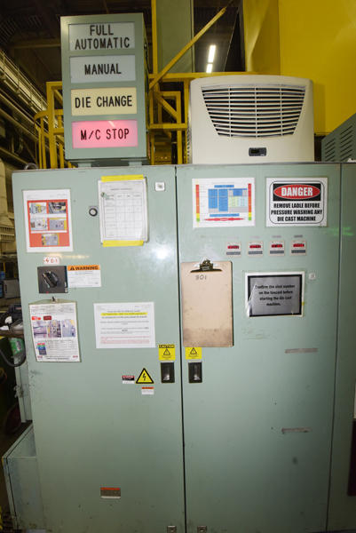 Detailed Pictures of Toshiba Cold Chamber Die Casting Machine DCMP-4163 Detailed Pictures of Toshiba Cold Chamber Die Casting Machine DCMP-4163