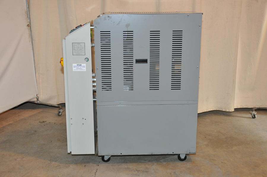 La Foto De Mokon H44112-BM Unidad de Control de Temperatura del Calentador de Proceso de Aceite Caliente Portátil de Una Zona con Circuito de Agua de Enfriamiento En_Venta DCMP-4195
