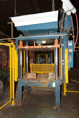 Picture of Metal Mechanics 40 Four Column (Post) Vertical Hydraulic Die Casting Trim Press For_Sale DCMP-4210