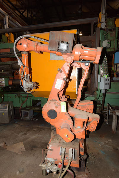 Picture of ABB IRB 4400/60 Six Axis Foundry Rated Industrial Robot with Extractor/Gripper & Die Spray Lubrication Package For_Sale DCMP-4211