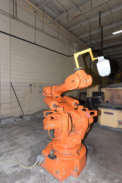Picture of ABB IRB 6400/2.5 200 Six Axis Foundry Rated Industrial Robot For_Sale DCMP-4225