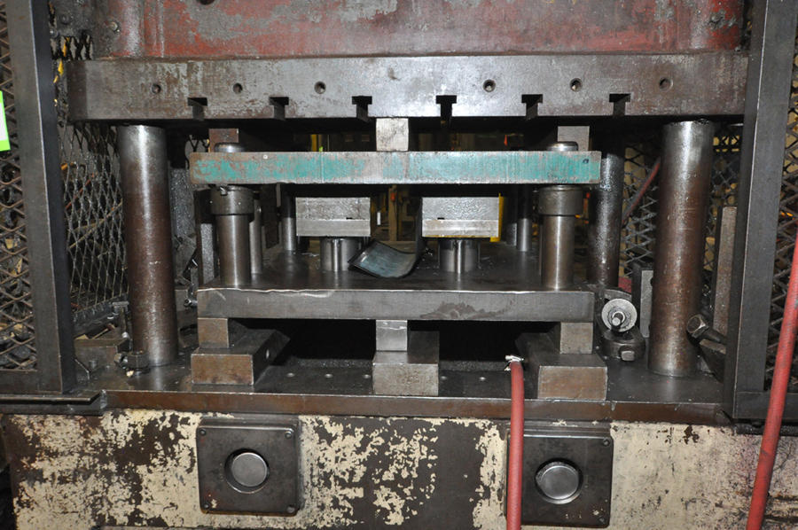 Image of Four Column (Post) Vertical Hydraulic Die Casting Trim Press For_Sale DCM-4275