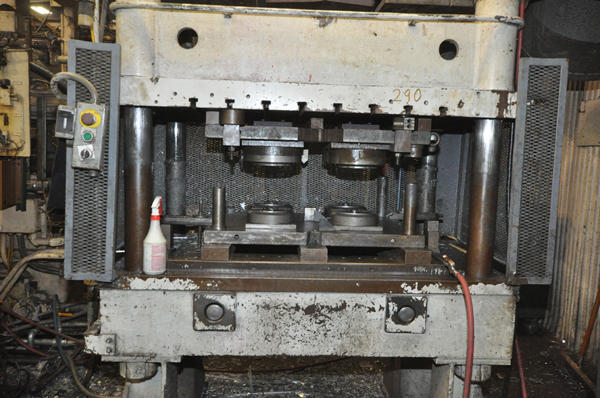 Picture of XLO B&T 50-T Four Column (Post) Vertical Hydraulic Die Casting Trim Press For_Sale DCMP-4300
