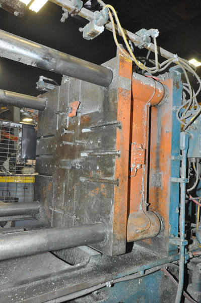 Detailed Pictures of Prince Trim Press Horizontal  Die Cast Trimming Press DCMP-4332