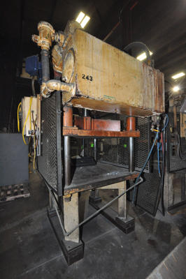 Picture of Model Die Cast Press Trim Press DCP-40 DCMP-4333