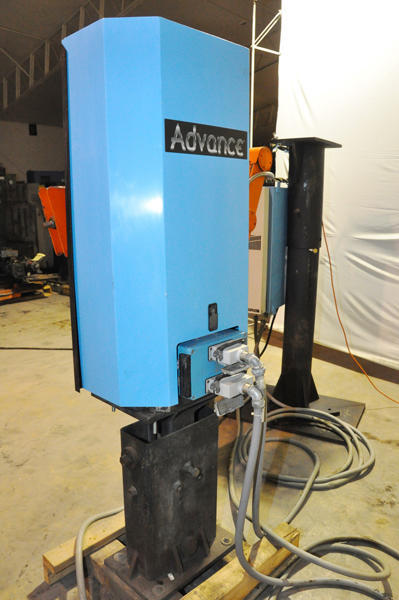 Fotos Detalladas de Advance Products Cucharón Automático para la Fundición y el Fundición a Presión DCMP-4370