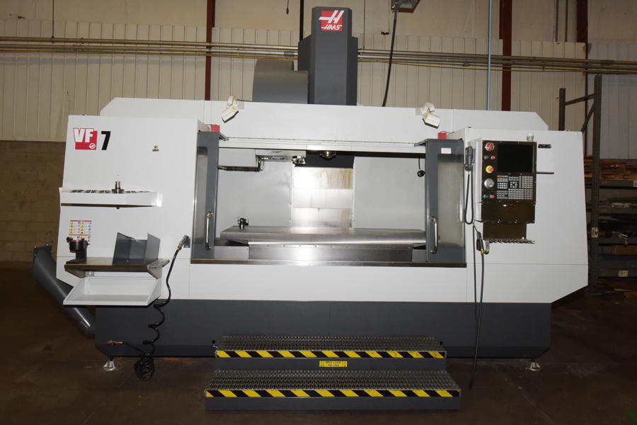 Detailed Pictures of Haas 4 Axis CNC Vertical Machining Centers DCMP-4399
