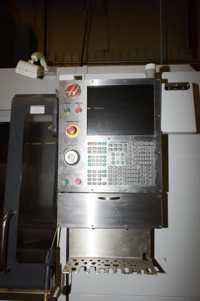 Detailed Pictures of Haas 4 Axis CNC Vertical Machining Centers DCMP-4399