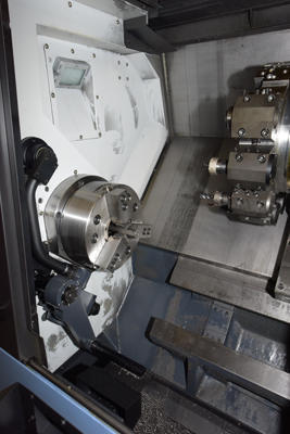 Detailed Pictures of Doosan 2 Axis CNC Turning Center DCMP-4405