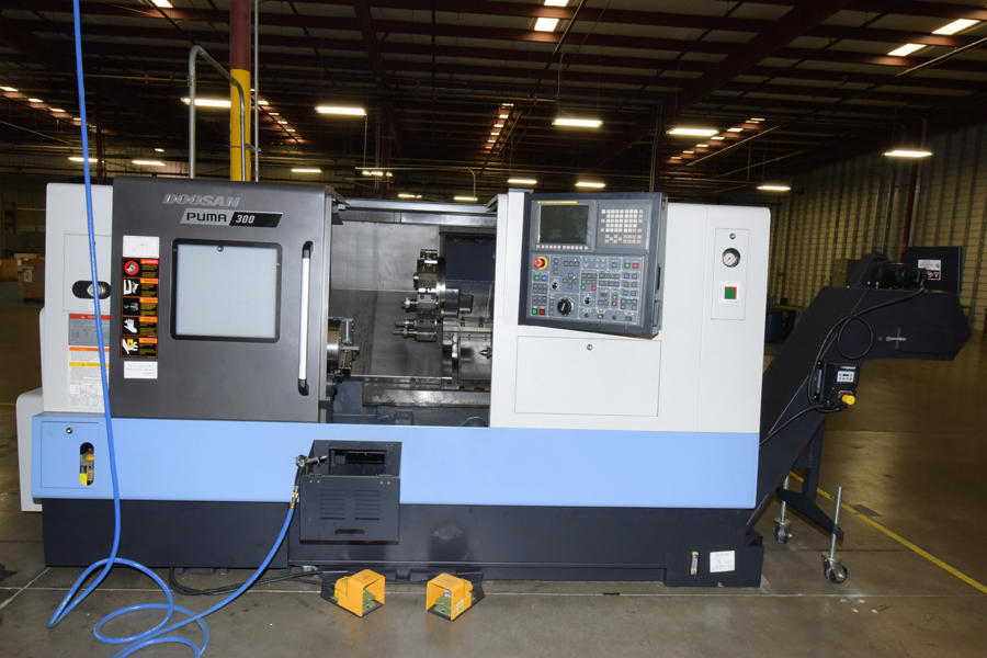 Detailed Pictures of Doosan 2 Axis CNC Turning Center DCMP-4405