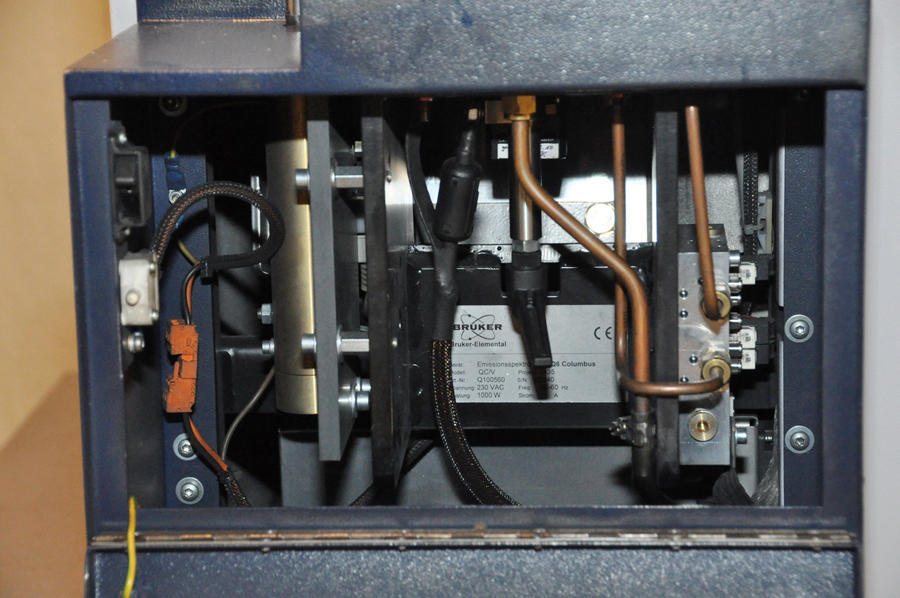 Detailed Pictures of Bruker Metal Analytic Mass Spectrometer DCMP-4428