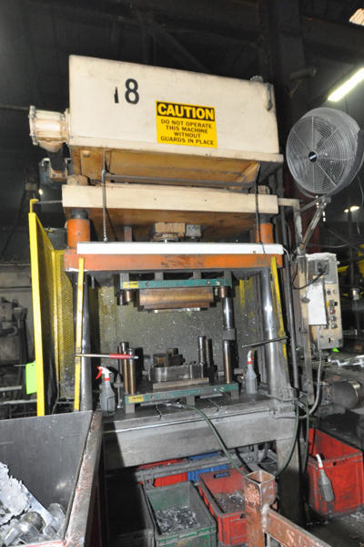 Picture of Metal Mechanics Four Column (Post) Vertical Hydraulic Die Casting Trim Press DCMP-4513