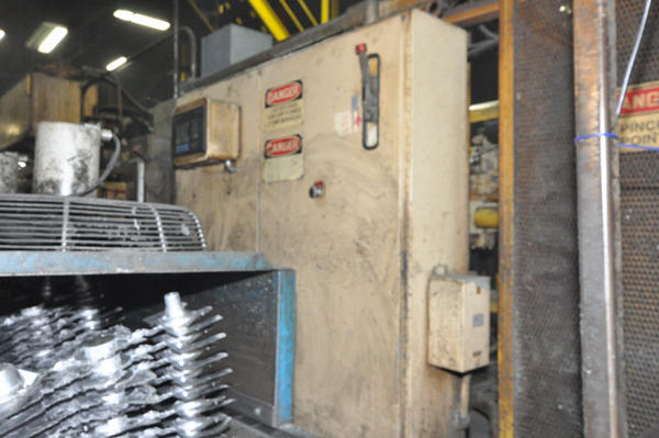 Detailed Pictures of Birch Cold Chamber Die Casting Machine DCMP-4541