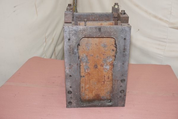 Image of DME Model DCS-1215-Z Standard Duty, Single Unit, Hot Chamber Zinc master unit die holder For_Sale DCM-4714