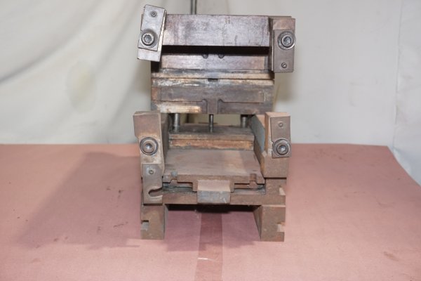 Picture of Model DME DC-1012-Z DCMP-4720