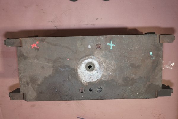 Detailed Pictures of DME Standard Duty, Double Unit, Hot Chamber Zinc master unit die holder DCMP-4721